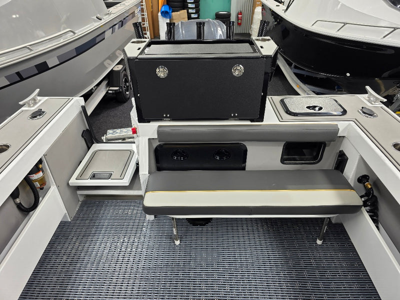 Yellowfin YF-70 Extended Cabin with 250hp Yamaha