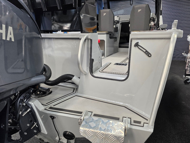 Yellowfin YF-76 Extended Cabin with 300hp Yamaha