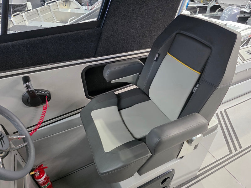 Yellowfin YF-76 Extended Cabin with 300hp Yamaha