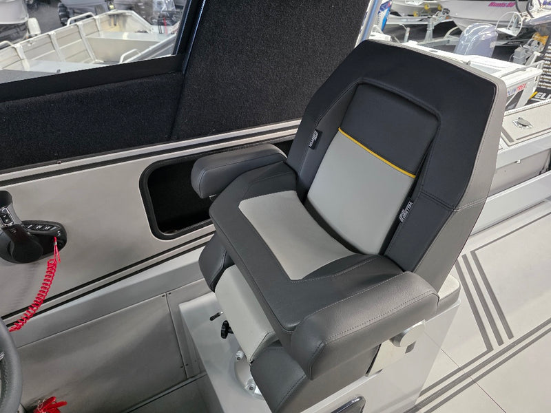 Yellowfin YF-76 Extended Cabin with 300hp Yamaha
