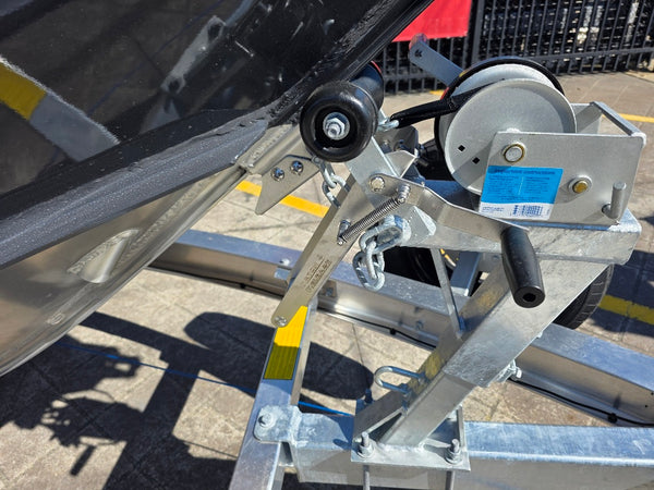 Yellowfin 5800 Folding Hard Top with 130hp Yamaha