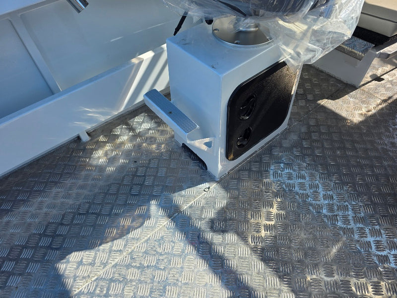Yellowfin 5800 Folding Hard Top with 130hp Yamaha