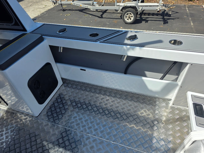 Yellowfin YF-70 Extended Cabin with 250hp Yamaha