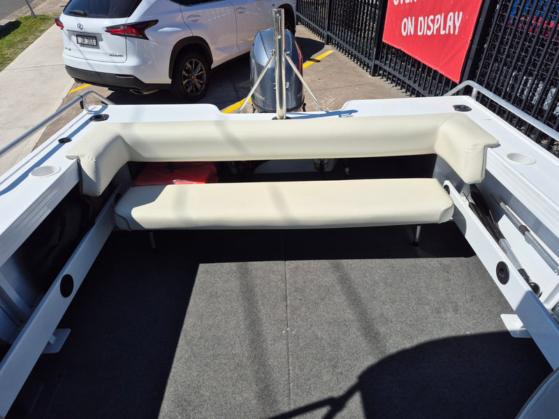 Quintrex 481 Fishabout