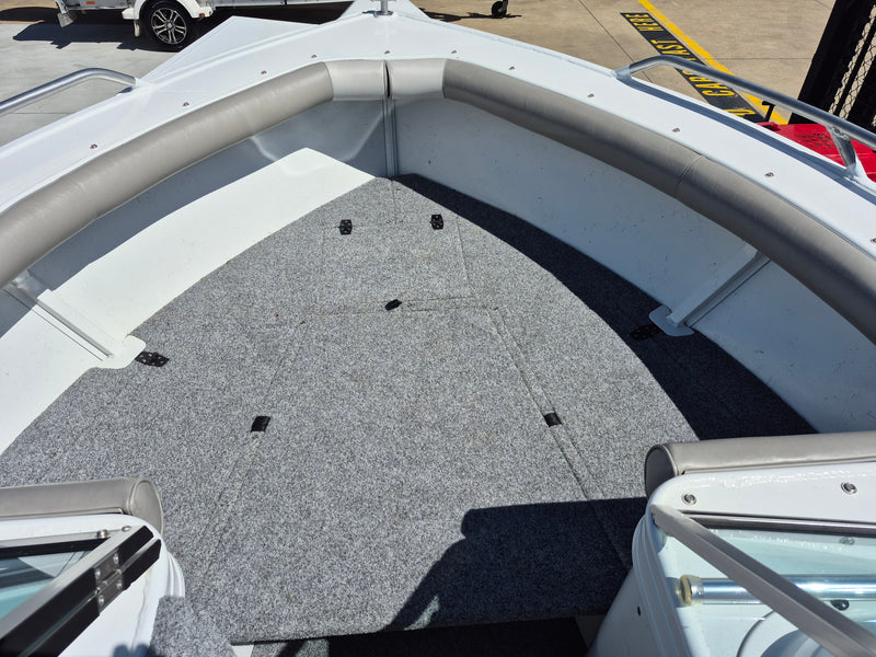 Stessco 560 Bow Rider