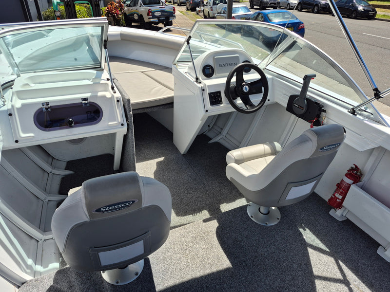 Stessco 560 Bow Rider