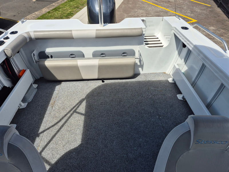 Stessco 560 Bow Rider