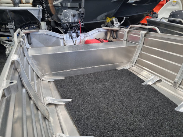 Quintrex 400 Dart with 20hp Yamaha