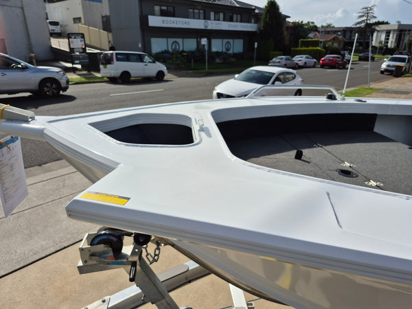Quintrex 481 Top Ender - 2024 PLATE CLEARANCE SPECIAL