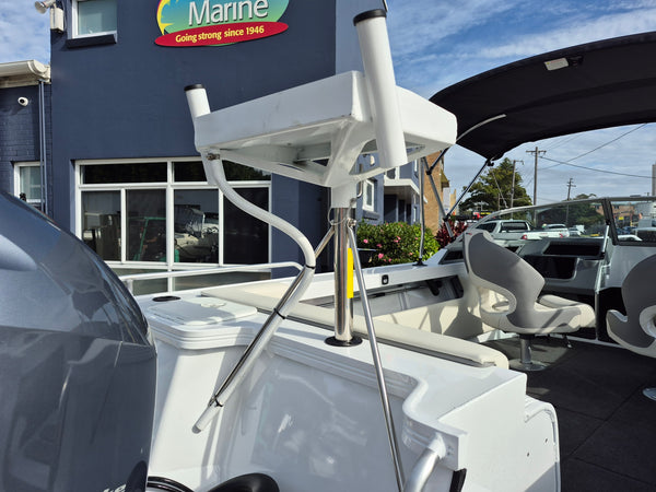 Quintrex 500 Fishabout PRO