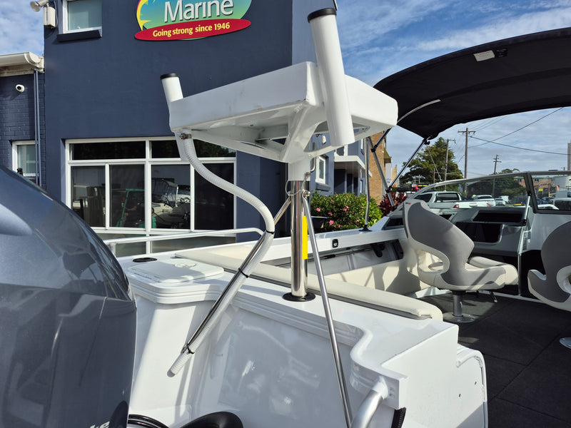 Quintrex 500 Fishabout PRO