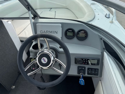 Quintrex 590 Cruiseabout Pro, Yamaha F150XC WA