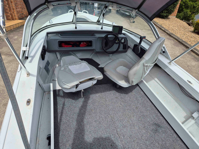 Quintrex 430 Fishabout