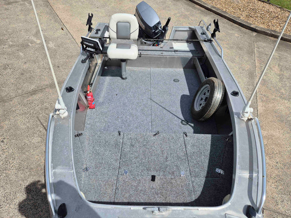 Quintrex 420 Renegade TS