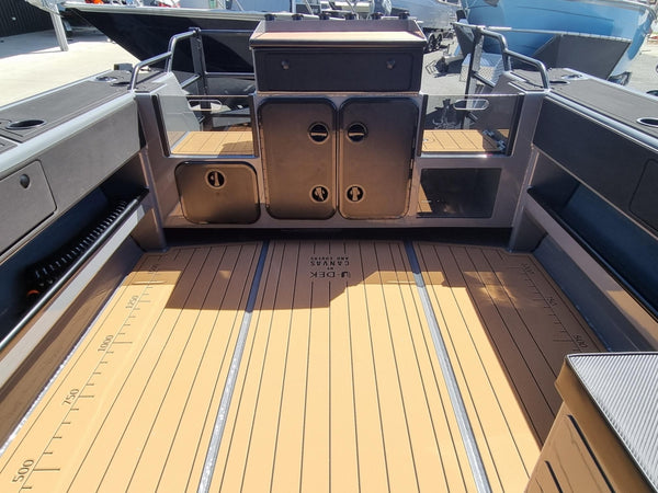 Offshore 700 Hard Top