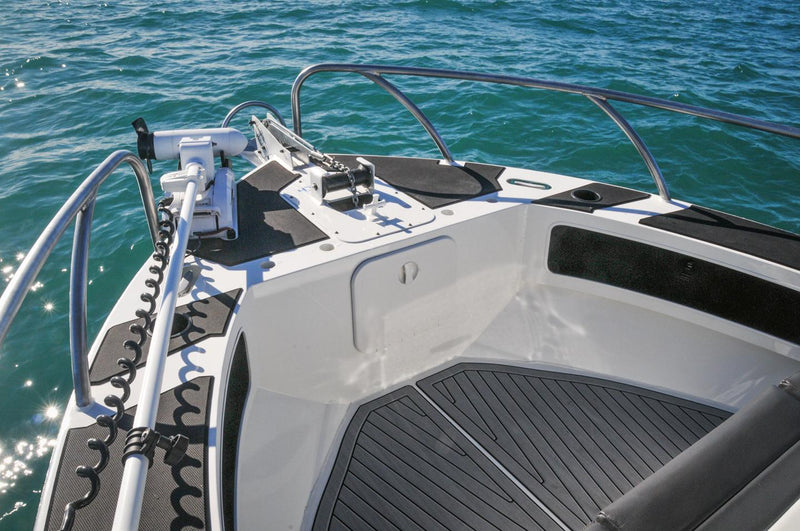 645 Centre Console