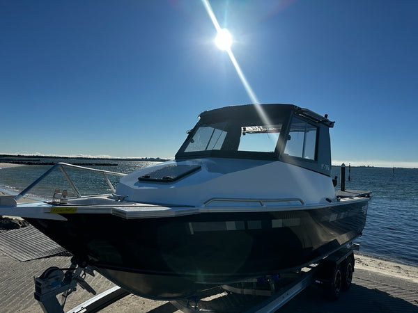 Yellowfin YF-76 Extended Cabin with 300hp Yamaha