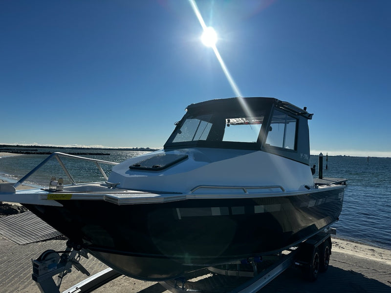 Yellowfin YF-76 Extended Cabin with 300hp Yamaha