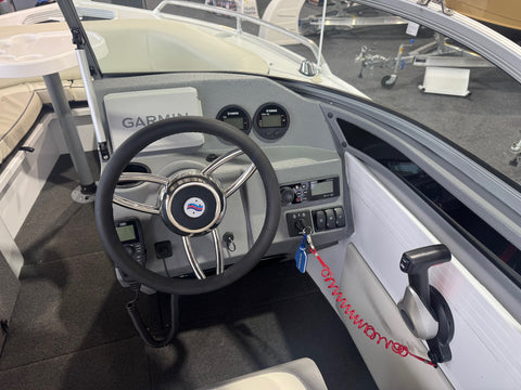 Quintrex 520 Cruiseabout Pro, Yamaha F115 WG