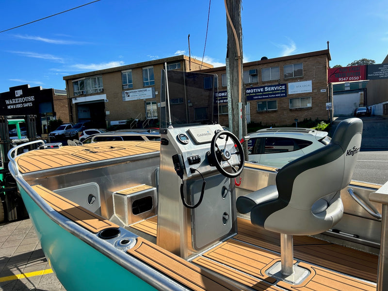 Kingfisher 450 - Centre and Side Console, Cuddy Cab and Tiller