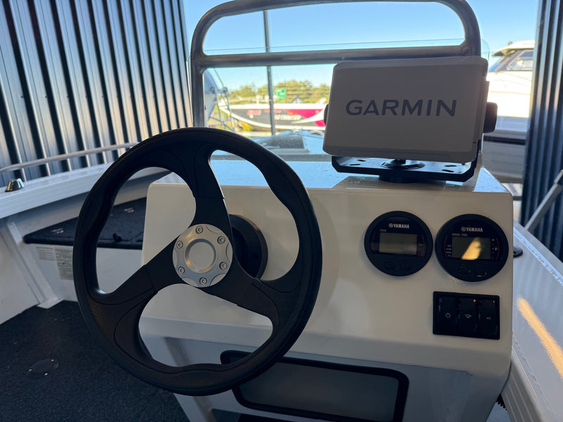 Quintrex 420 Renegade Side Console WG