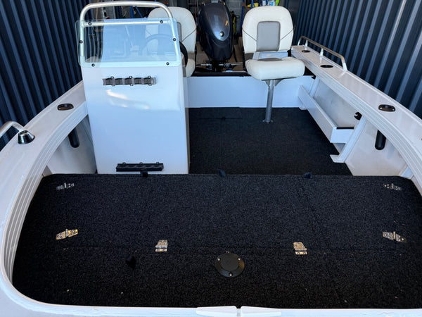 Quintrex 420 Renegade Side Console WG