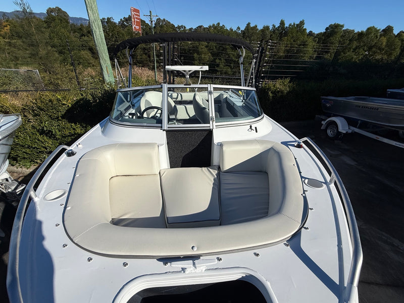 Quintrex 520 Cruiseabout Pro, Yamaha F115 386671 WG