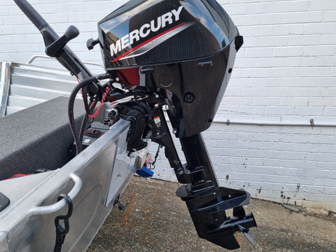 Quintrex 370 Dart