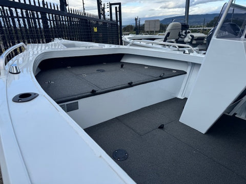 Quintrex 420 Renegade Side Console WG
