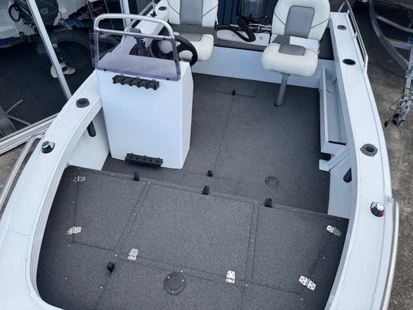 Quintrex 420 Renegade Side Console WG