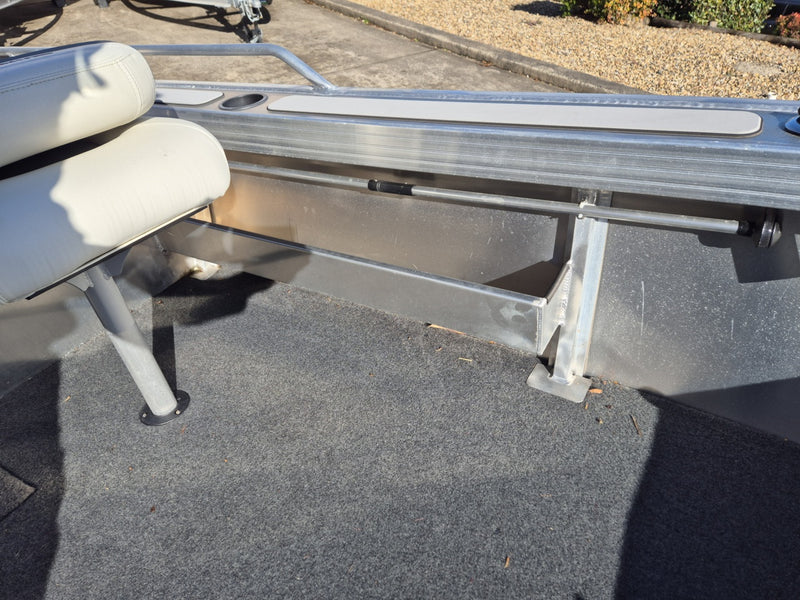 Quintrex 420 Renegade TS BB - 2024 PLATE CLEARANCE SPECIAL