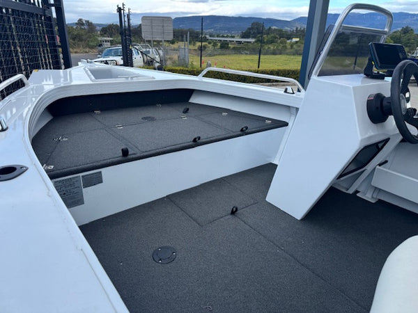 Quintrex 420 Renegade Side Console WG