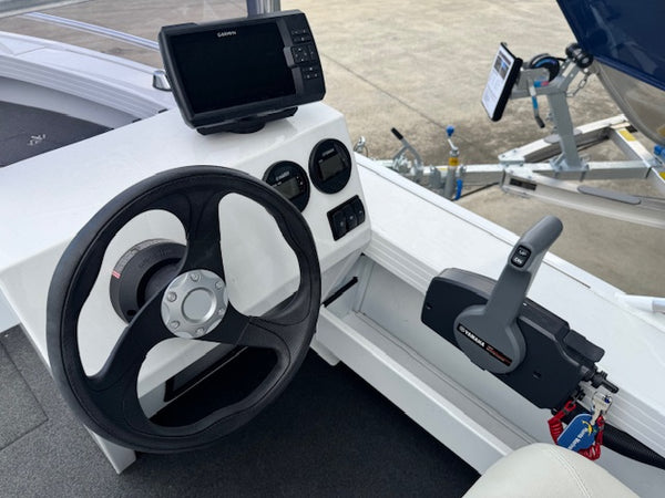 Quintrex 420 Renegade Side Console WG