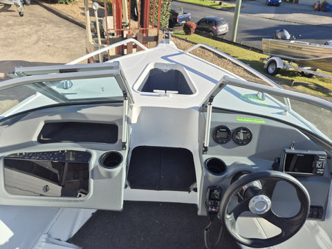 Quintrex 430 Fishabout BB