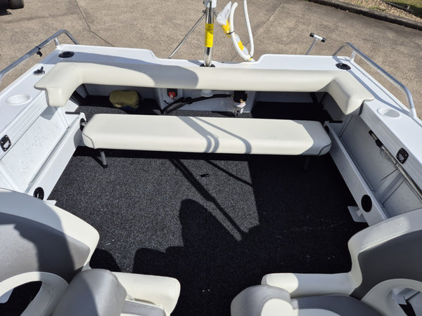 Quintrex 430 Fishabout BB