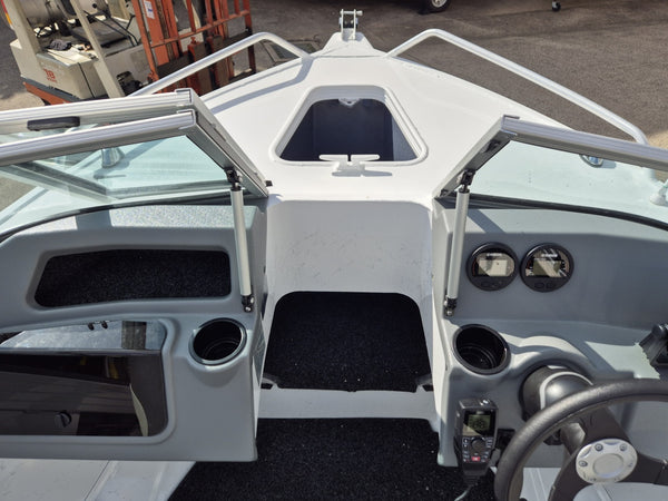Quintrex 430 Fishabout BB
