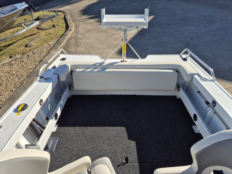 Quintrex 450 Fishabout BB