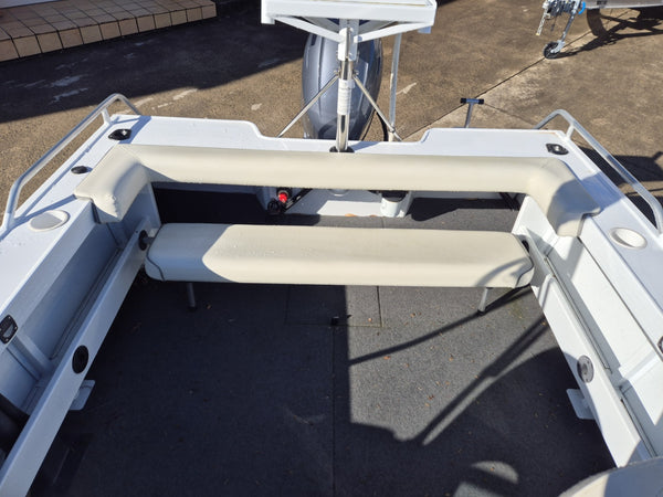 Quintrex 450 Fishabout BB