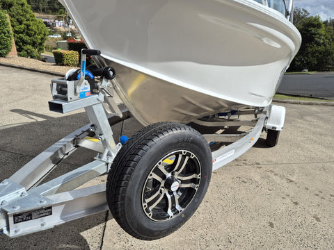 Quintrex 481 Fishabout BB