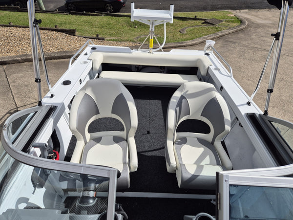 Quintrex 481 Fishabout BB