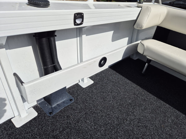Quintrex 481 Fishabout BB
