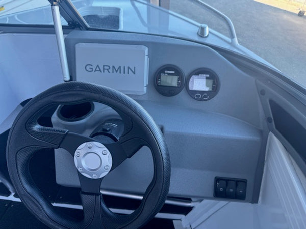 Quintrex 520 Fishabout, Yamaha F115LB WG