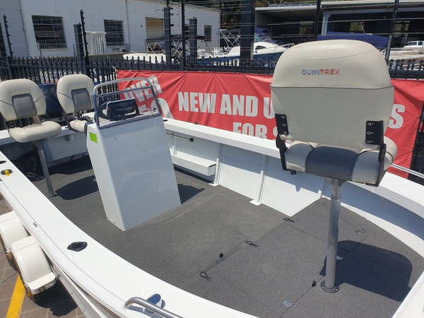 Quintrex 570 Renegade Centre Console - 2024 PLATE CLEARANCE SPECIAL