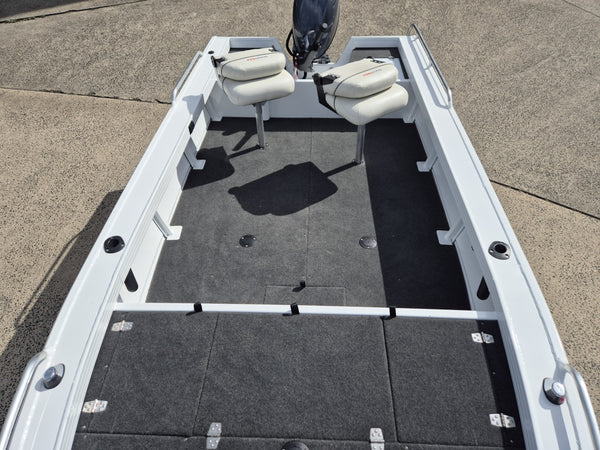 Quintrex F420 Explorer Trophy TS BB