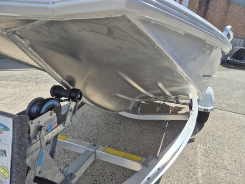 Quintrex F420 Hornet Trophy TS BB