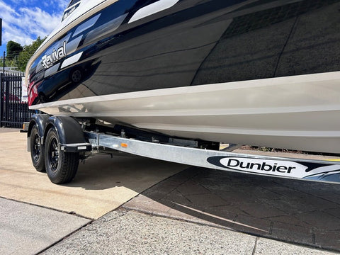 Revival 590 Bowrider