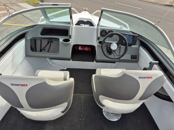Quintrex 430 Fishabout