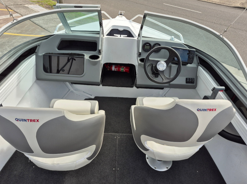 Quintrex 430 Fishabout