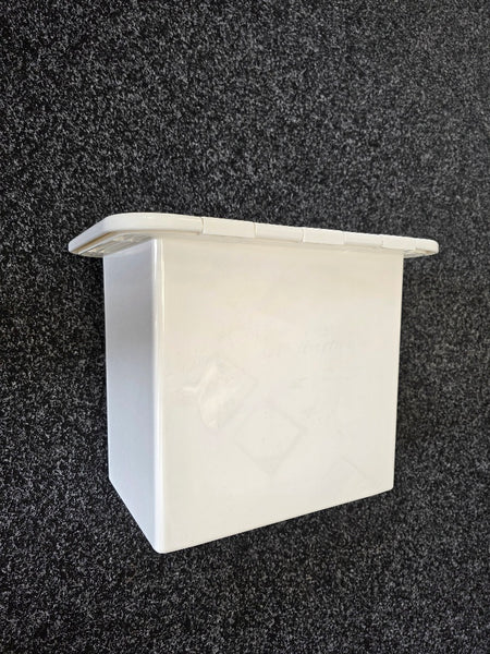 Waterproof Hatch with 5 Tackle Draws - Vertical