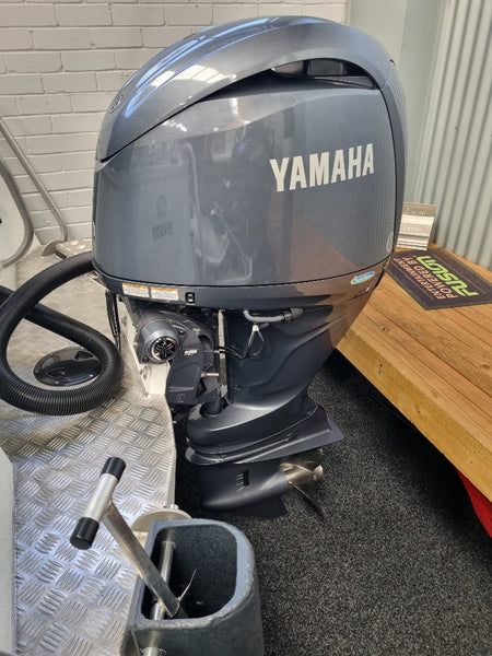 Yellowfin 6200 FHT